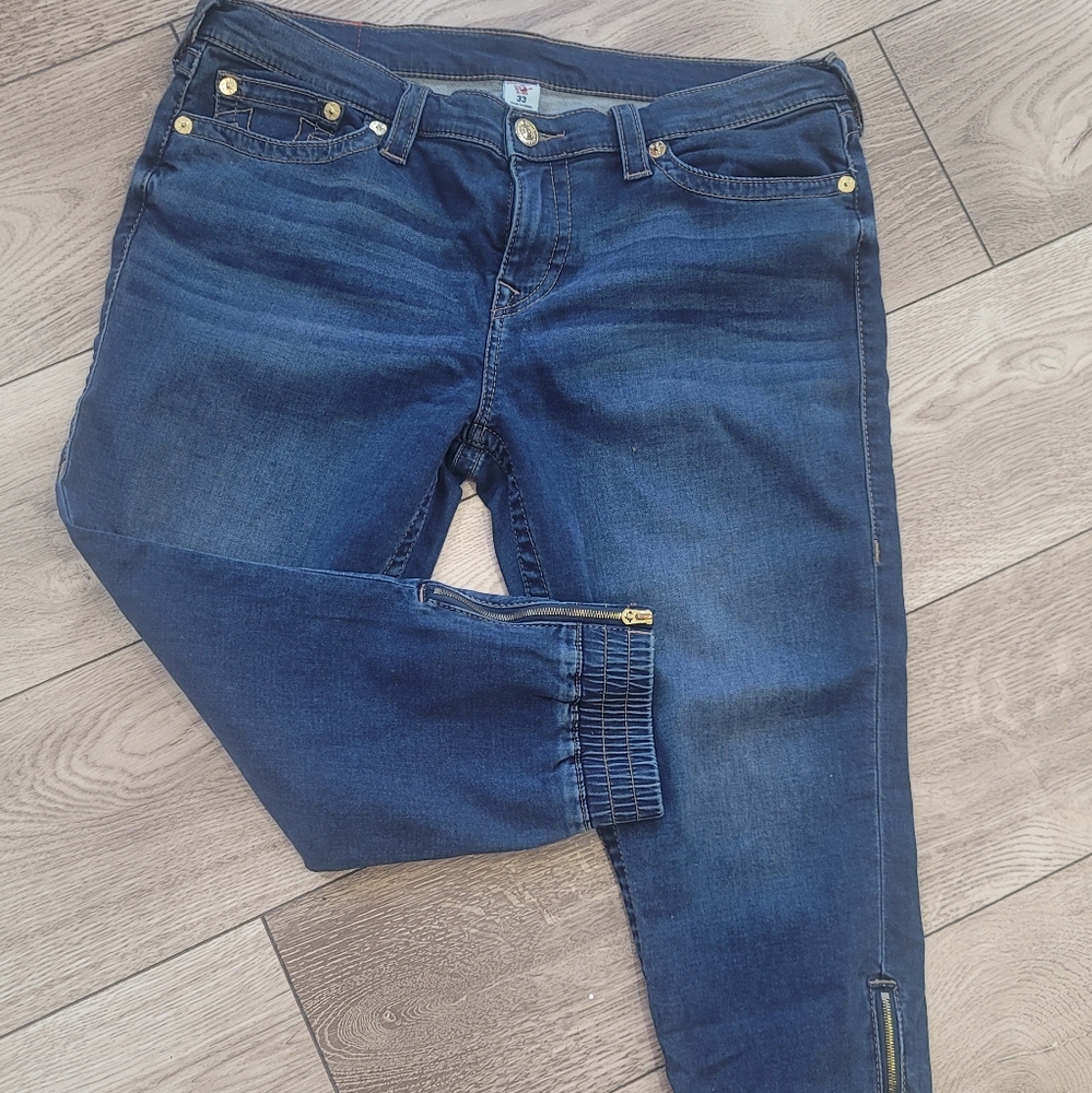 True Religion Denim Capri’s Size 33 FITS LIKE A SIZE 30... Women's 12